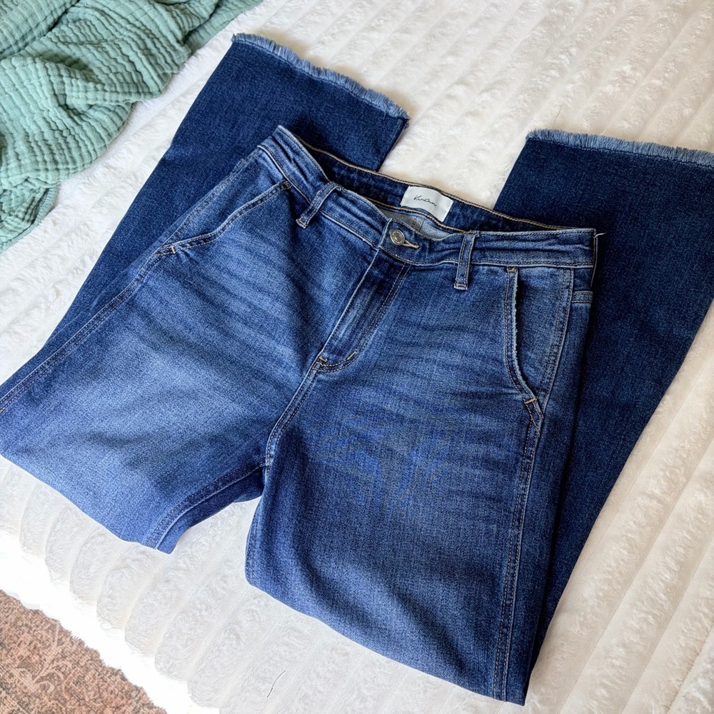 KanCan cropped Flare jeans